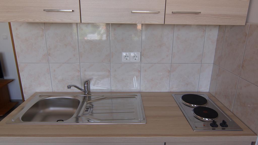 Apartments Domani Vir Εξωτερικό φωτογραφία