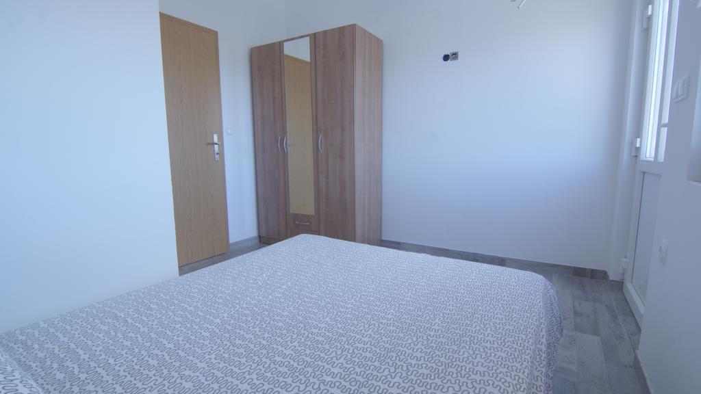 Apartments Domani Vir Εξωτερικό φωτογραφία