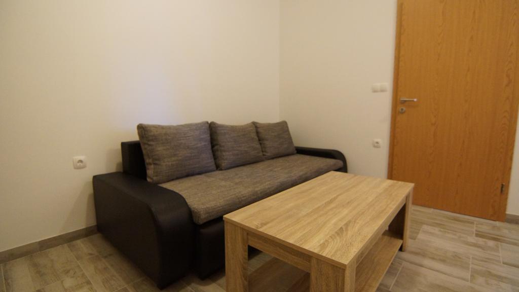 Apartments Domani Vir Εξωτερικό φωτογραφία
